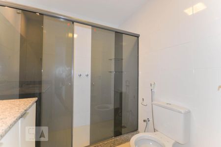 Apartamento para alugar com 74m², 2 quartos e 1 vaga Apartamento para alugar com 74m², 2 quartos e 1 vagaBanheiro