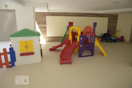 Apartamento à venda com 140m², 2 quartos e 2 vagasÁrea Comum - Playground