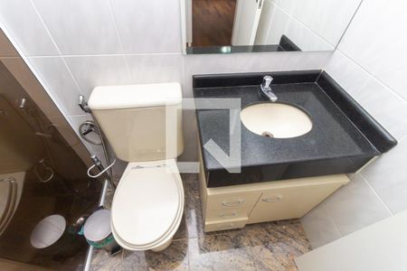 Apartamento à venda com 76m², 2 quartos e 1 vagaBanheiro 