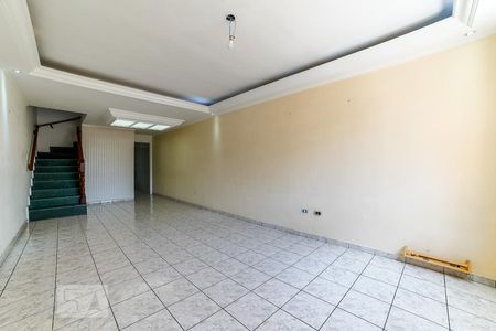 Sala de casa de condomínio para alugar com 2 quartos, 90m² em Lajeado, São Paulo