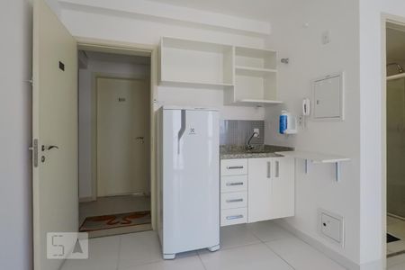 Cozinha de kitnet/studio para alugar com 1 quarto, 26m² em Aclimação, São Paulo