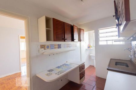 Cozinha de apartamento para alugar com 2 quartos, 70m² em Sumarezinho, São Paulo