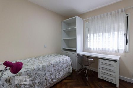 Apartamento à venda com 140m², 3 quartos e 2 vagasQuarto 2