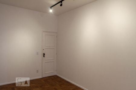 Sala de apartamento à venda com 3 quartos, 90m² em Leblon, Rio de Janeiro