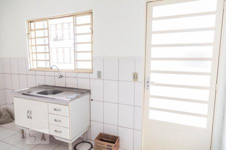 Casa para alugar com 55m², 2 quartos e 1 vaga Casa para alugar com 55m², 2 quartos e 1 vagaCozinha