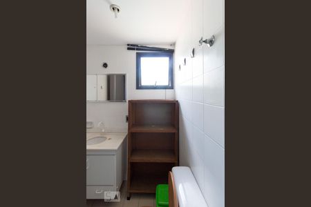 Detalhe banheiro de apartamento à venda com 2 quartos, 55m² em Vila Paulista, São Paulo