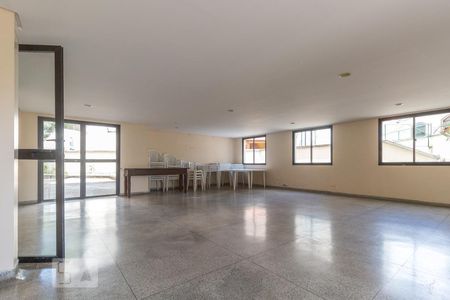 Apartamento para alugar com 55m², 2 quartos e 1 vagaÁrea comum - Salão de festas