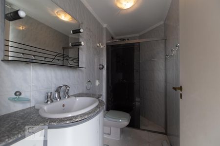Apartamento à venda com 77m², 2 quartos e 1 vaga Apartamento à venda com 77m², 2 quartos e 1 vagaBanheiro da suíte