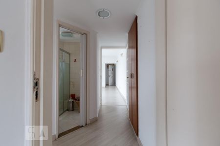 Corredor de apartamento à venda com 2 quartos, 77m² em Vila Regente Feijó, São Paulo