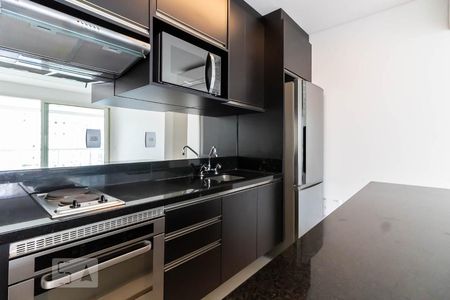 Cozinha de apartamento à venda com 2 quartos, 91m² em Itaim Bibi, São Paulo