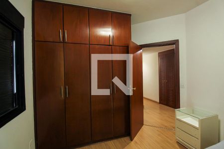 Apartamento à venda com 140m², 3 quartos e 2 vagasQuarto 2