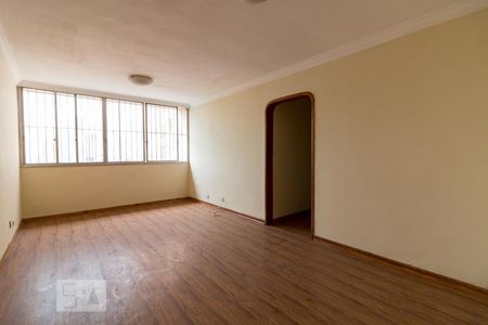 Apartamento para alugar com 83m², 3 quartos e 1 vagaSala
