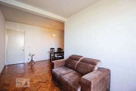 Sala de apartamento para alugar com 2 quartos, 60m² em Barra da Tijuca, Rio de Janeiro