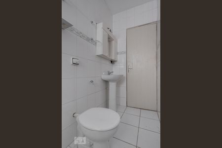 Banheiro da Suíte de apartamento à venda com 1 quarto, 30m² em Floresta, Porto Alegre