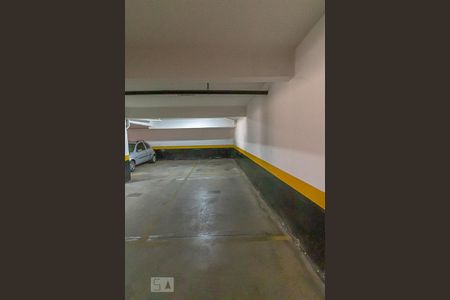 Garagem de apartamento para alugar com 2 quartos, 65m² em Palmares, Belo Horizonte