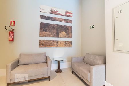 Apartamento à venda com 37m², 1 quarto e 1 vaga Apartamento à venda com 37m², 1 quarto e 1 vagaHall