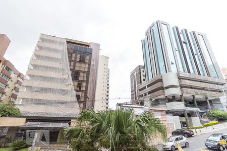 Apartamento à venda com 37m², 1 quarto e 1 vaga Apartamento à venda com 37m², 1 quarto e 1 vagaVista