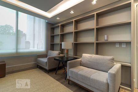 Apartamento à venda com 37m², 1 quarto e 1 vaga Apartamento à venda com 37m², 1 quarto e 1 vagaÁrea comum - Salão de festas