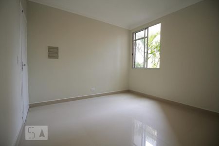 Sala de apartamento à venda com 2 quartos, 51m² em Jardim Roberto, Osasco