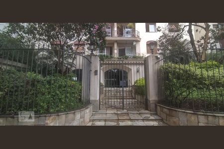Apartamento à venda com 94m², 3 quartos e 2 vagasFachada
