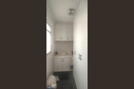 Lavanderia de apartamento à venda com 3 quartos, 94m² em Vila Uberabinha, São Paulo