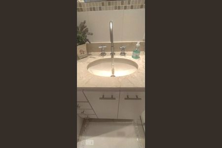 Apartamento à venda com 94m², 3 quartos e 2 vagasBanheiro