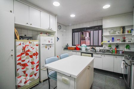 Apartamento à venda com 280m², 4 quartos e 3 vagasCozinha