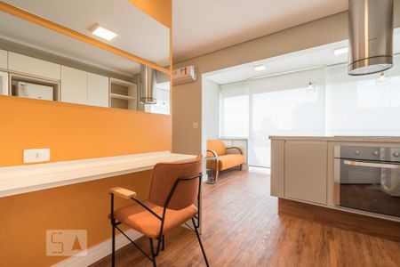 Sala Cozinha de kitnet/studio para alugar com 1 quarto, 39m² em Campo Belo, São Paulo
