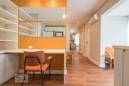 Sala de kitnet/studio para alugar com 1 quarto, 39m² em Campo Belo, São Paulo