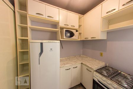 Cozinha de kitnet/studio para alugar com 1 quarto, 35m² em Partenon, Porto Alegre