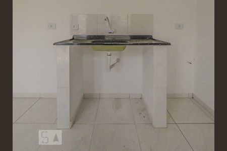 Cozinha de casa de condomínio para alugar com 1 quarto, 26m² em Cambuci, São Paulo