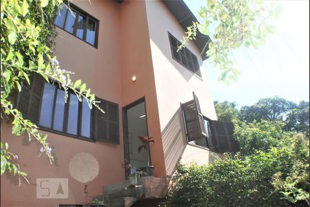 Casa para alugar com 90m², 1 quarto e 1 vagaFachada dos Fundos