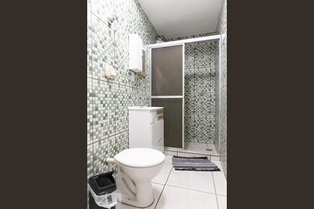 Banheiro de apartamento para alugar com 1 quarto, 37m² em Protásio Alves, Porto Alegre