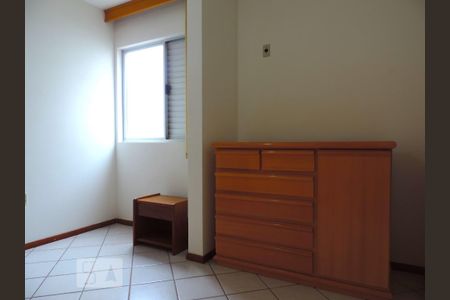 Quarto 1 de apartamento para alugar com 1 quarto, 54m² em Carvoeira, Florianópolis