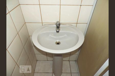 Banheiro - Torneira de apartamento para alugar com 1 quarto, 54m² em Carvoeira, Florianópolis