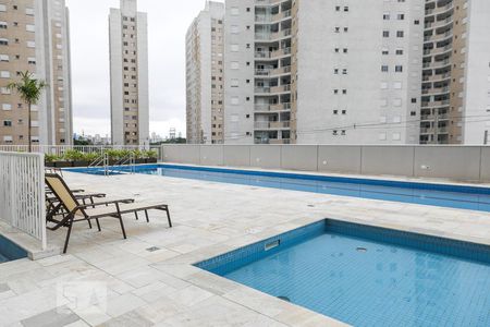 Studio à venda com 38m², 1 quarto e 1 vagaPiscina
