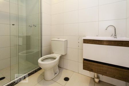 Banheiro de kitnet/studio para alugar com 1 quarto, 33m² em Brás, São Paulo