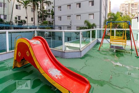 Apartamento à venda com 80m², 2 quartos e sem vagaÁrea comum