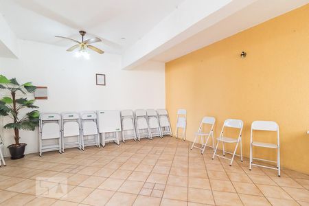 Área comum - Salão de festas de apartamento para alugar com 1 quarto, 49m² em São Sebastião, Porto Alegre