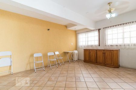 Área comum - Salão de festas de apartamento para alugar com 1 quarto, 49m² em São Sebastião, Porto Alegre