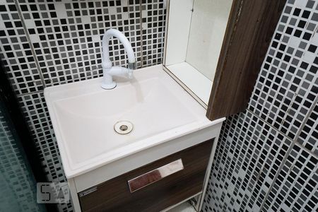 Detalhe banheiro 01 de casa à venda com 3 quartos, 120m² em Catumbi, São Paulo