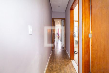 Corredor de casa à venda com 3 quartos, 270m² em Jardim Independência, São Paulo