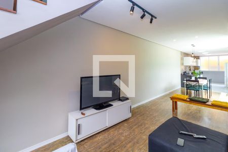 Sala de casa à venda com 3 quartos, 270m² em Jardim Independência, São Paulo