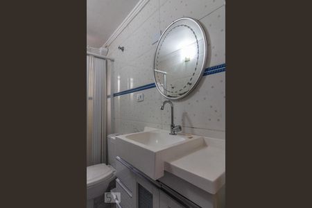 Banheiro de kitnet/studio para alugar com 1 quarto, 45m² em Rudge Ramos, São Bernardo do Campo