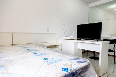Sala/Quarto de apartamento para alugar com 1 quarto, 35m² em Centro, Curitiba
