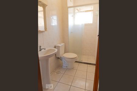Banheiro de apartamento à venda com 2 quartos, 68m² em Rondônia, Novo Hamburgo