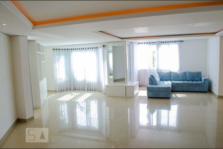 Sala 1 de casa à venda com 5 quartos, 493m² em Jardim Floresta, Porto Alegre