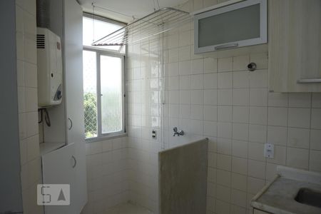 Apartamento à venda com 60m², 3 quartos e 1 vagaÁrea de Serviço