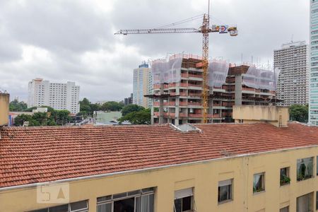 Vista de kitnet/studio para alugar com 1 quarto, 32m² em Santo Amaro, São Paulo