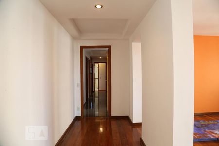 Hall de Entrada de apartamento à venda com 4 quartos, 198m² em Jardim Monte Kemel, São Paulo